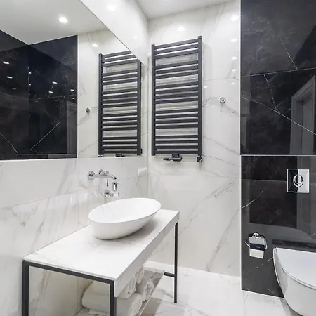 Rent Like - Maritime 303 Apartment